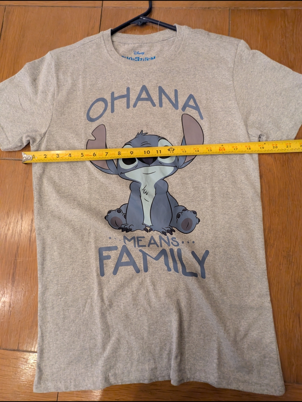 Disney Stitch "Ohana Means Family" Gray T-Shirt M - Picture 5 of 7